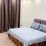 شقه على كورنيش المعادي